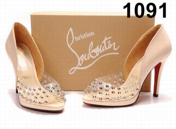 christian louboutin chaussures femme solde